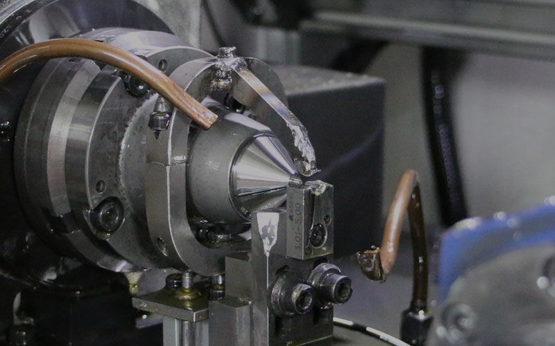 ���̰���